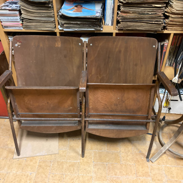 Sièges de cinéma ancien (bois)