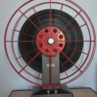 Dérouleur grandes bobines Eiki 16mm